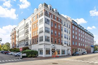 77 Hanover St Unit 13, Portsmouth, NH 03801
