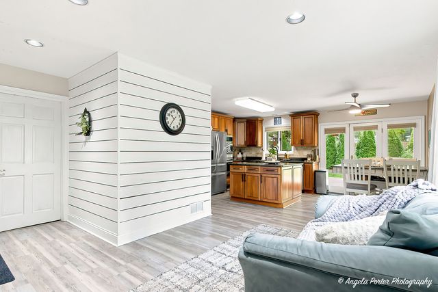 2001 Villanova Drive, Johnsburg, IL 60051