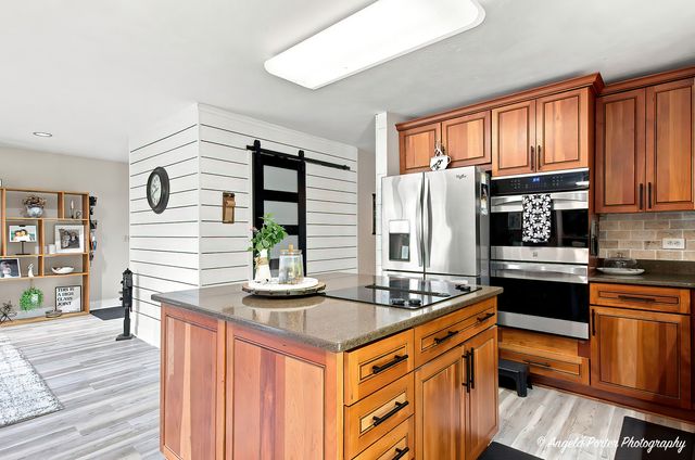 2001 Villanova Drive, Johnsburg, IL 60051