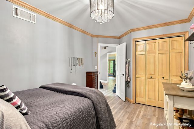 2001 Villanova Drive, Johnsburg, IL 60051