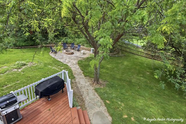 2001 Villanova Drive, Johnsburg, IL 60051