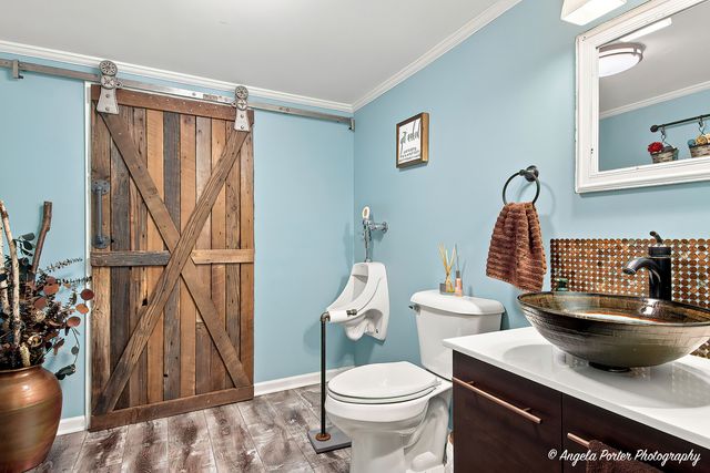 2001 Villanova Drive, Johnsburg, IL 60051