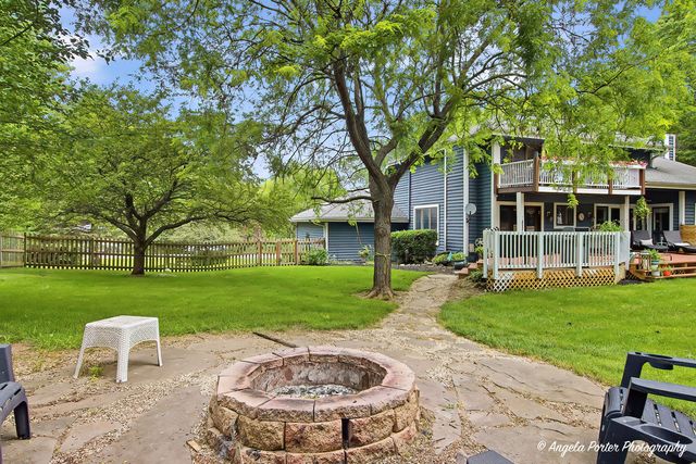 2001 Villanova Drive, Johnsburg, IL 60051
