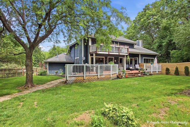 2001 Villanova Drive, Johnsburg, IL 60051