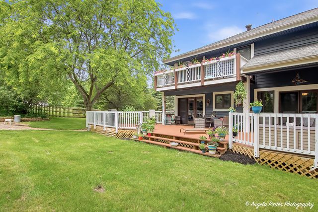 2001 Villanova Drive, Johnsburg, IL 60051