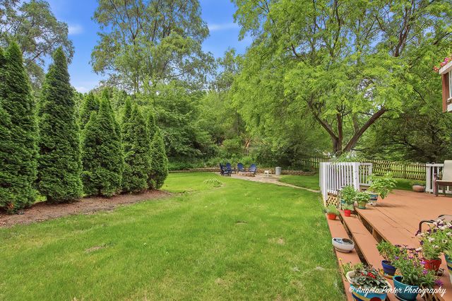 2001 Villanova Drive, Johnsburg, IL 60051