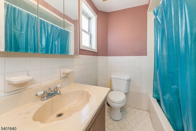 18 Van Rensselear St, Belleville Twp., NJ 07109