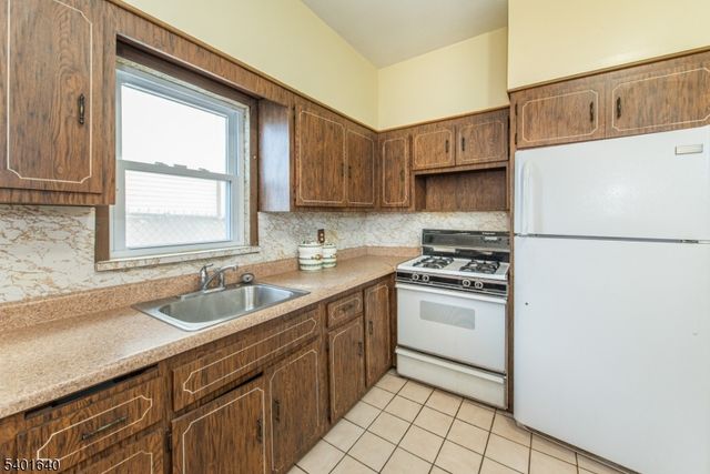 18 Van Rensselear St, Belleville Twp., NJ 07109