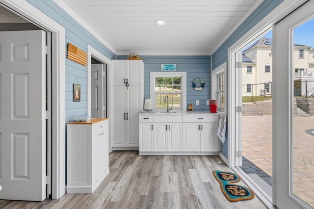 34 Nautical Way, Plymouth, MA 02360