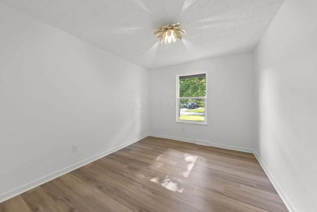 62 Ridgewood Drive SW, Etna, OH 43062
