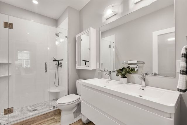 1896 Beacon Street 1, Brookline, MA 02445