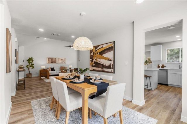 6437 Old Harbor LN, Austin, TX 78739