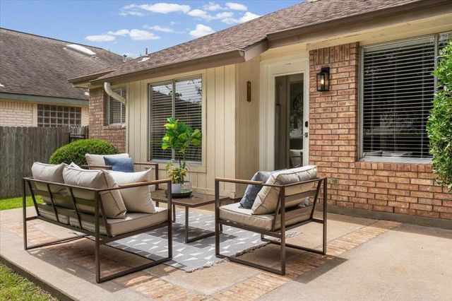 6437 Old Harbor LN, Austin, TX 78739