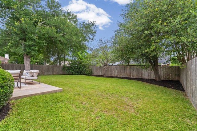 6437 Old Harbor LN, Austin, TX 78739