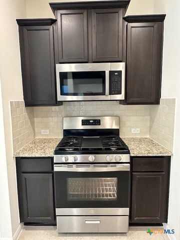 120 Witchhazel Way, San Marcos, TX 78666