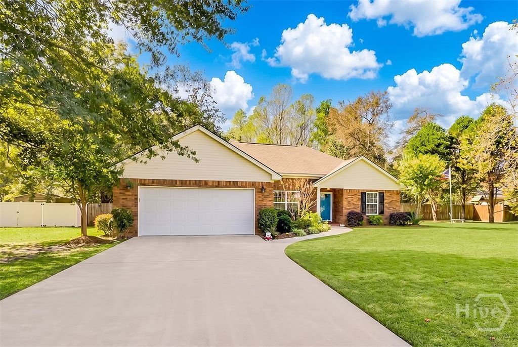 Image 3 of property listing at 174 Jamestown Drive, Rincon, GA 31326