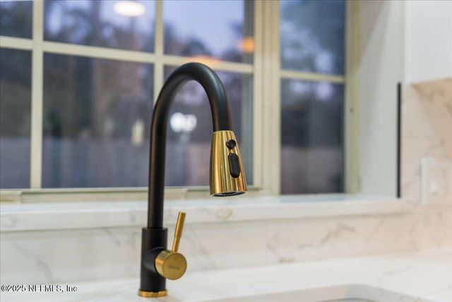 12063 CRANEFOOT Court, Jacksonville, FL 32223