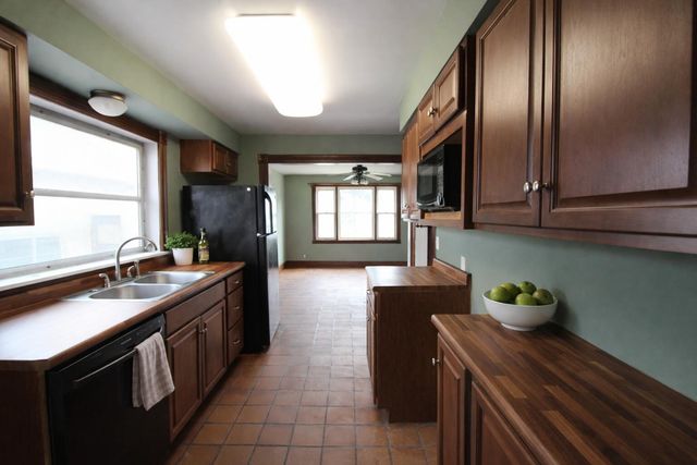 1011 Jackson Street, La Porte, IN 46350