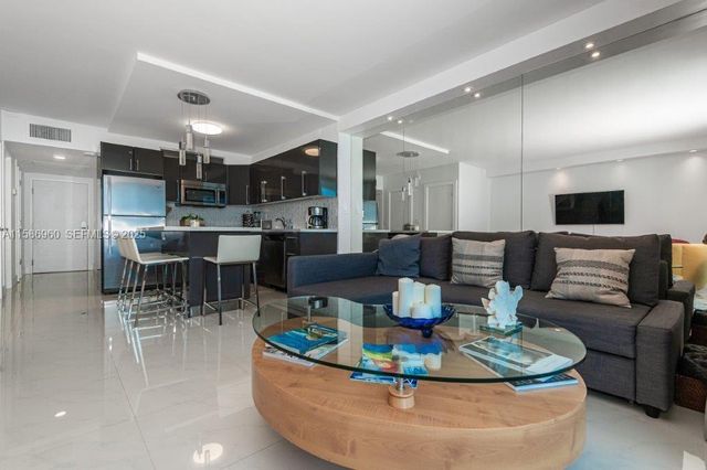 2301 Collins Avenue 1111, Miami Beach, FL 33139