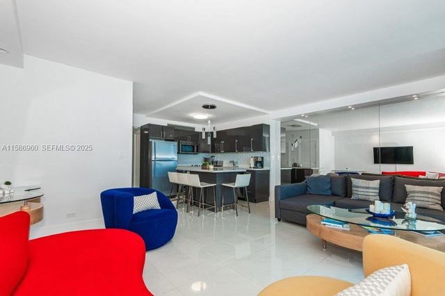 2301 Collins Avenue 1111, Miami Beach, FL 33139
