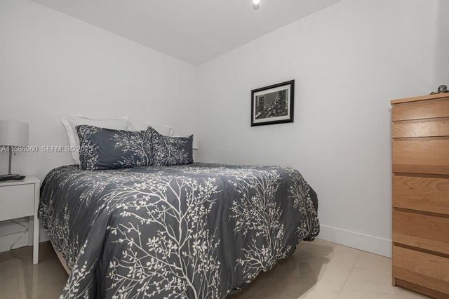 2301 Collins Avenue 1111, Miami Beach, FL 33139