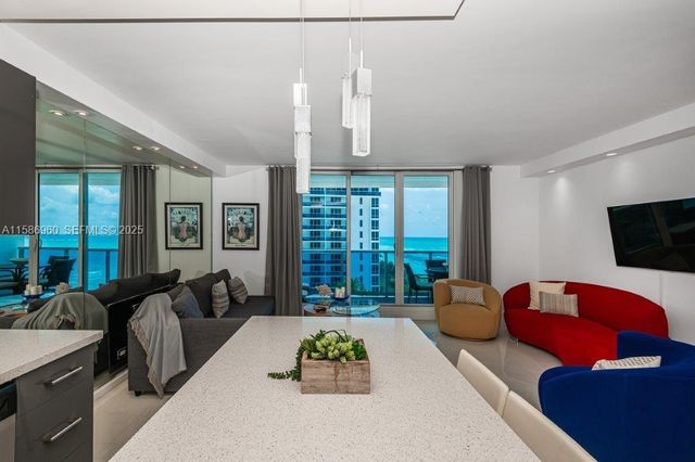 2301 Collins Avenue 1111, Miami Beach, FL 33139