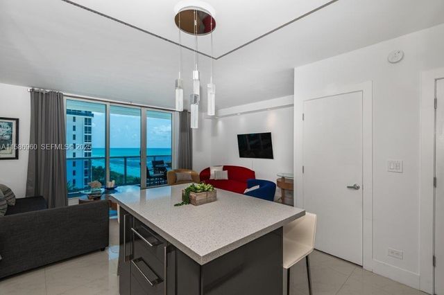 2301 Collins Avenue 1111, Miami Beach, FL 33139