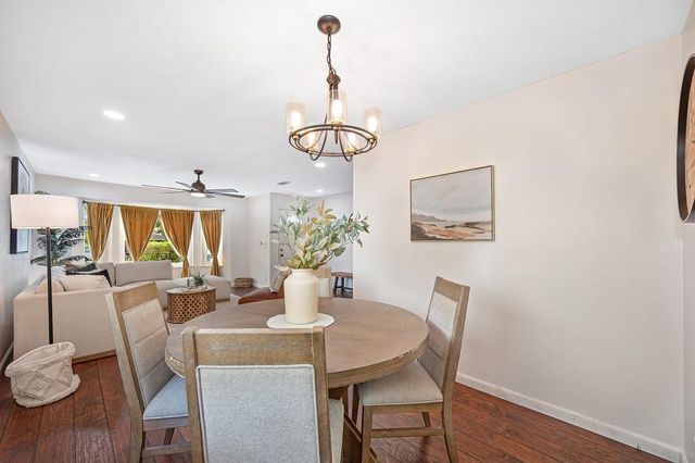 5812 Kimberly Hill Ct, Carmichael, CA 95608