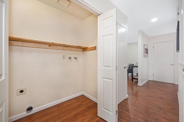 5812 Kimberly Hill Ct, Carmichael, CA 95608