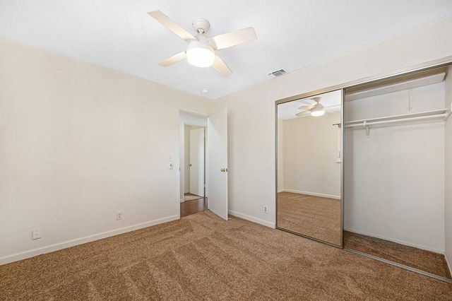 5812 Kimberly Hill Ct, Carmichael, CA 95608