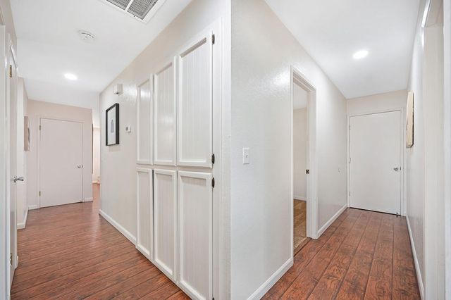 5812 Kimberly Hill Ct, Carmichael, CA 95608