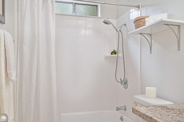 5812 Kimberly Hill Ct, Carmichael, CA 95608