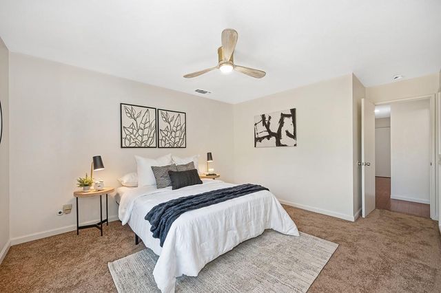 5812 Kimberly Hill Ct, Carmichael, CA 95608