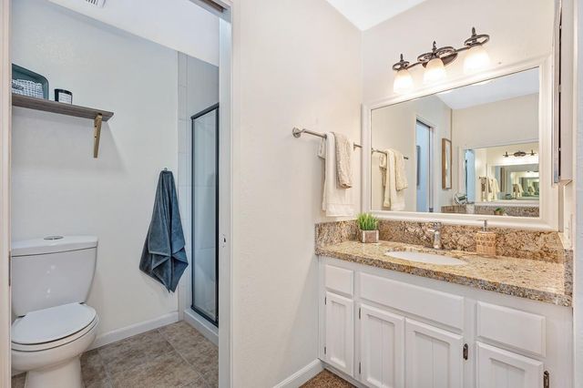 5812 Kimberly Hill Ct, Carmichael, CA 95608