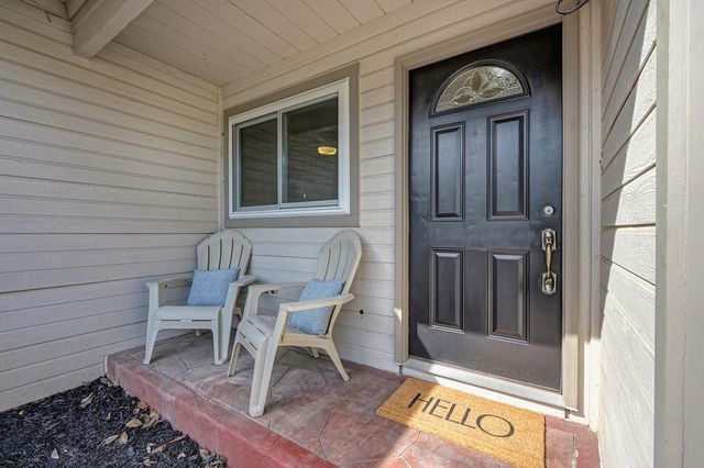 5812 Kimberly Hill Ct, Carmichael, CA 95608