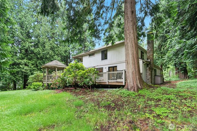 24705 SE Mirrormont Way, Issaquah, WA 98027