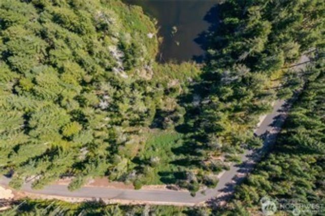 24 W Clear Lake Drive, Shelton, WA 98584