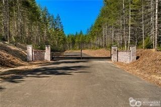 24 W Clear Lake Drive, Shelton, WA 98584