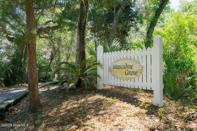 5 Grove Court, Southport, NC 28461