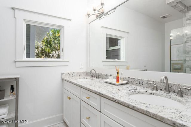 5 Grove Court, Southport, NC 28461
