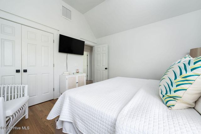 5 Grove Court, Southport, NC 28461