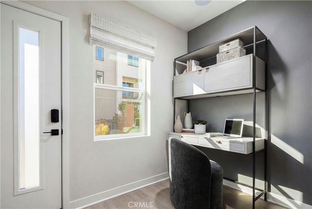 12720 Azure Way 29, Hawthorne, CA 90250