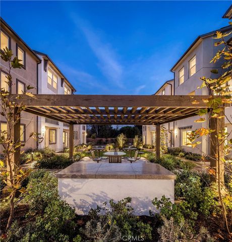 12720 Azure Way 29, Hawthorne, CA 90250