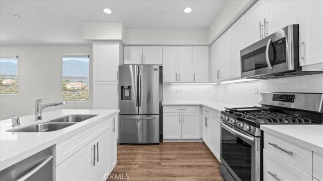 820 Highline Way, Upland, CA 91784