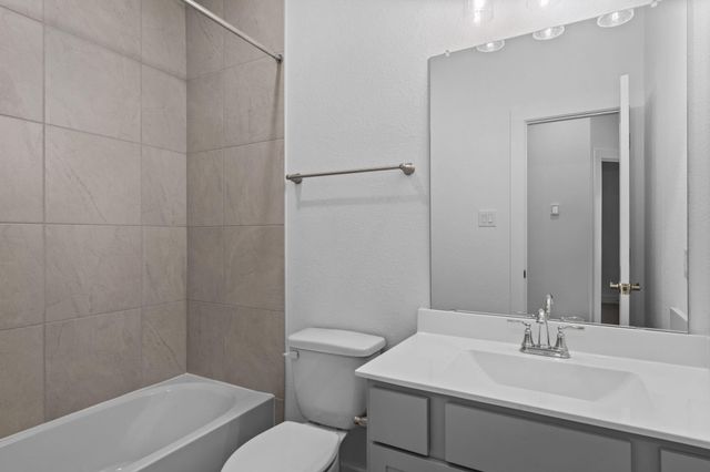 10115 Crescendo Way, Iowa Colony, TX 77583