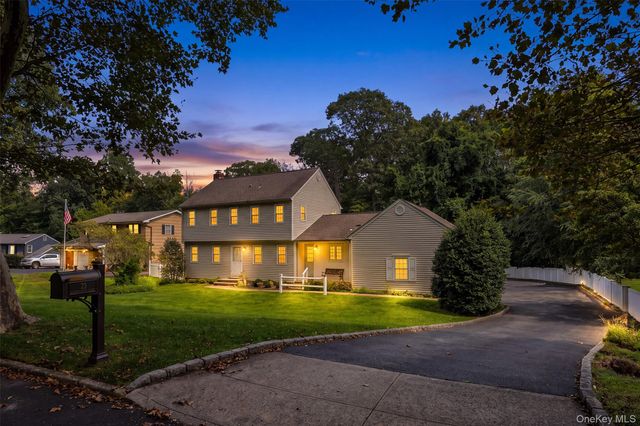 23 Peterborough Drive, Northport, NY 11768
