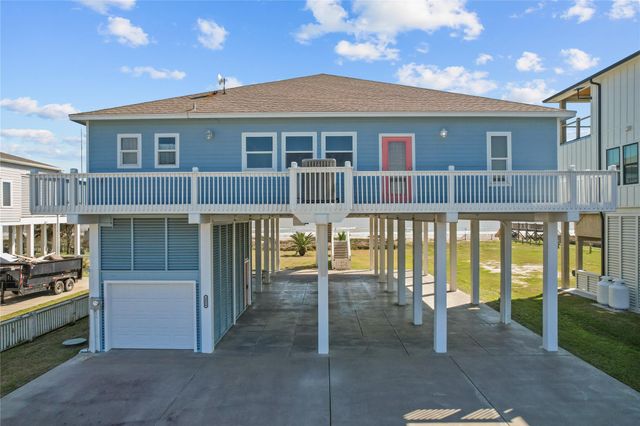 3026 Copacabana Drive, Crystal Beach, TX 77650