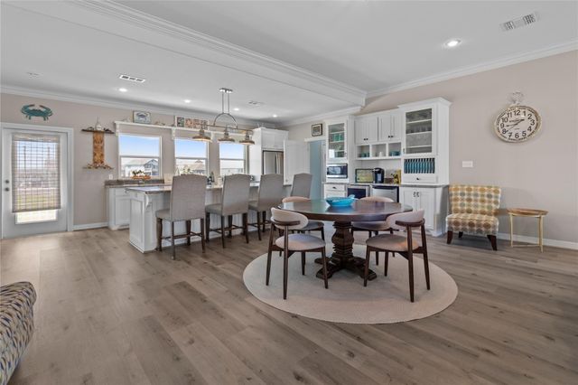 3026 Copacabana Drive, Crystal Beach, TX 77650