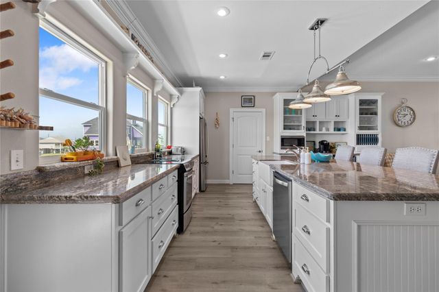 3026 Copacabana Drive, Crystal Beach, TX 77650