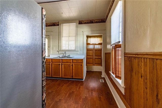 406 S Tebo Street, Windsor, MO 65360